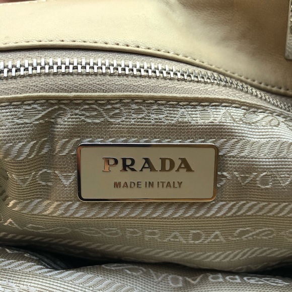 Prada Vintage Shoulder Bag - Soft Calf Leather - Picture 6 of 11